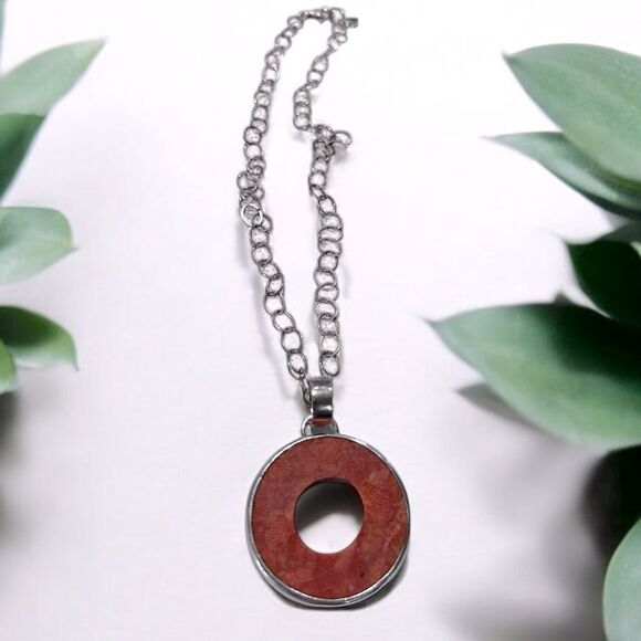 SILPADA N1564 Retired Sponge Coral Disc Pendant Sterling Silver Link Necklace - Picture 3 of 8